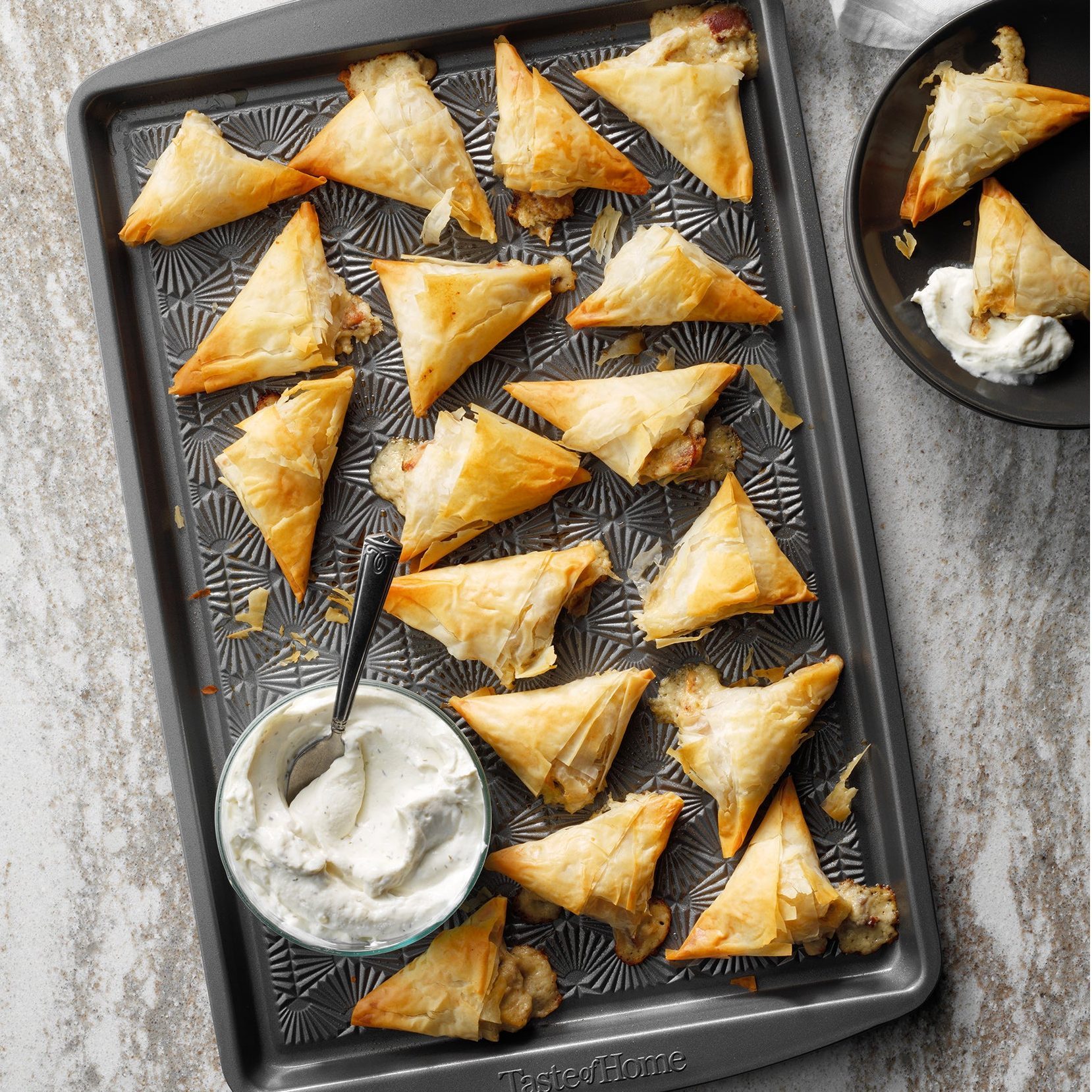 2 Piece Non Stick Metal Baking Sheet Set