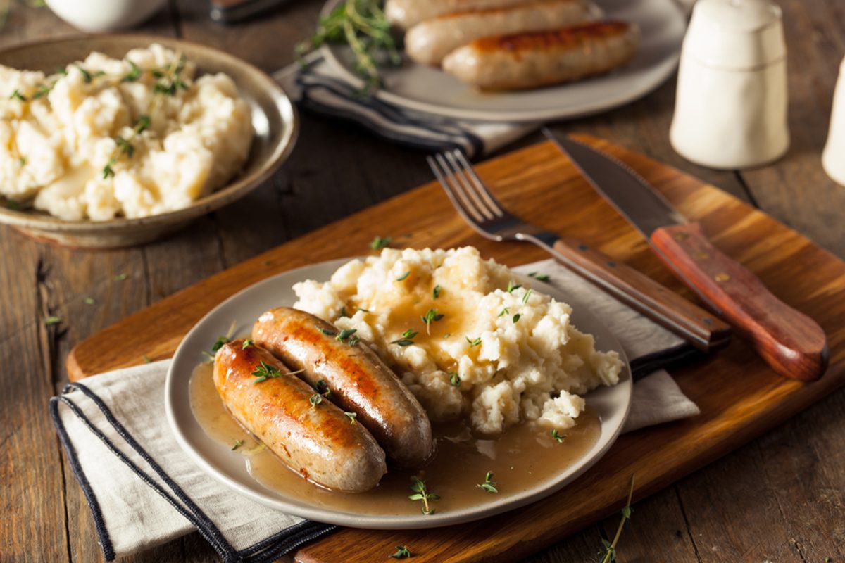 How to Make Bangers & Mash (Just Like an Irish Pub)