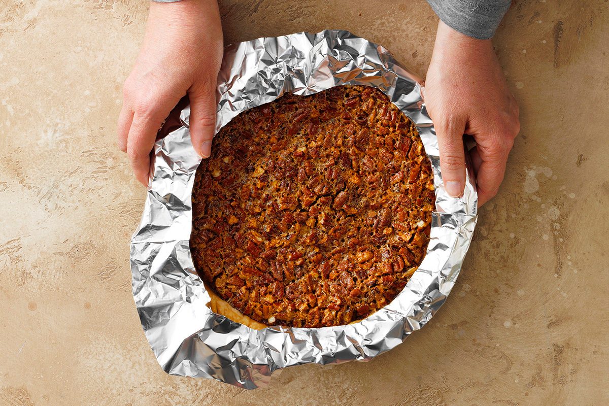 How to Make a Pie Crust Shield to Keep Edges from Burning
