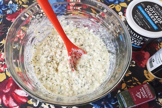 cheese filling in mixing bowl for pioneer woman lasagna