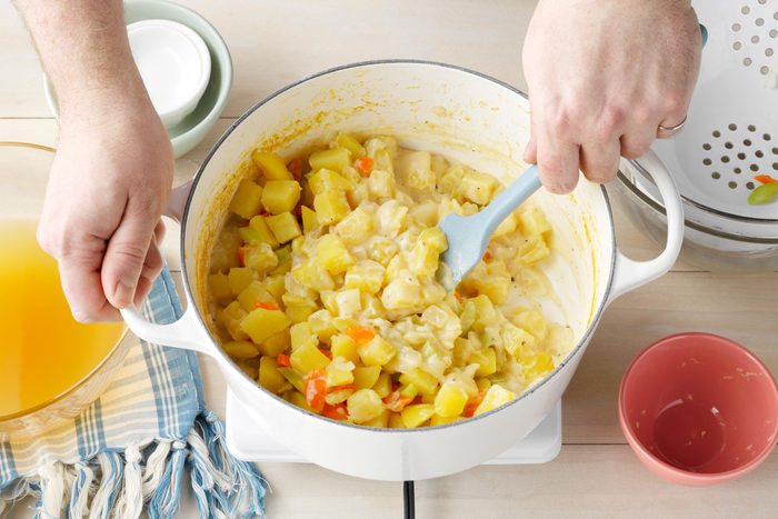 Tohcom23 271857 Dr 02 03 5b Vegan Potato Soup Tmb Studio