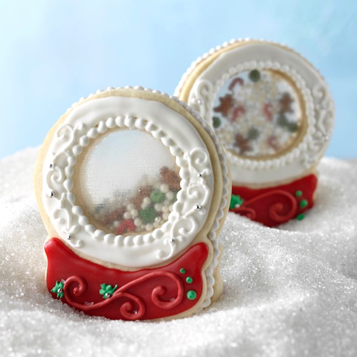Show Stopping desserts, 2020 food trends,Snow Globe Cookie Ornaments