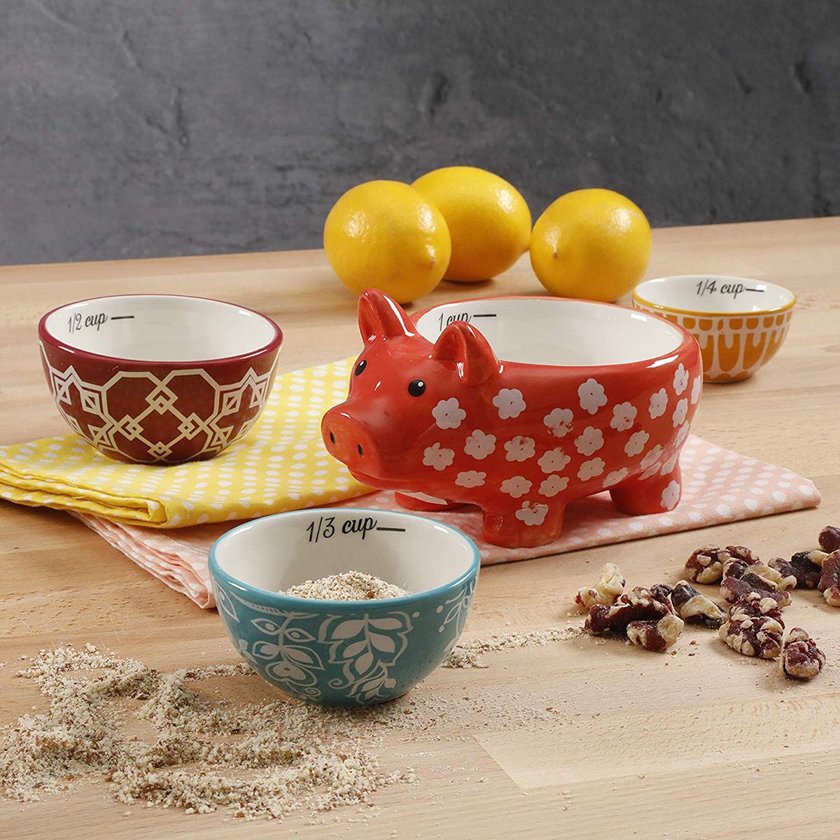 Urban Market by Gibson 99853.04RM Life on the Farm, pig measuring cups, Assorted