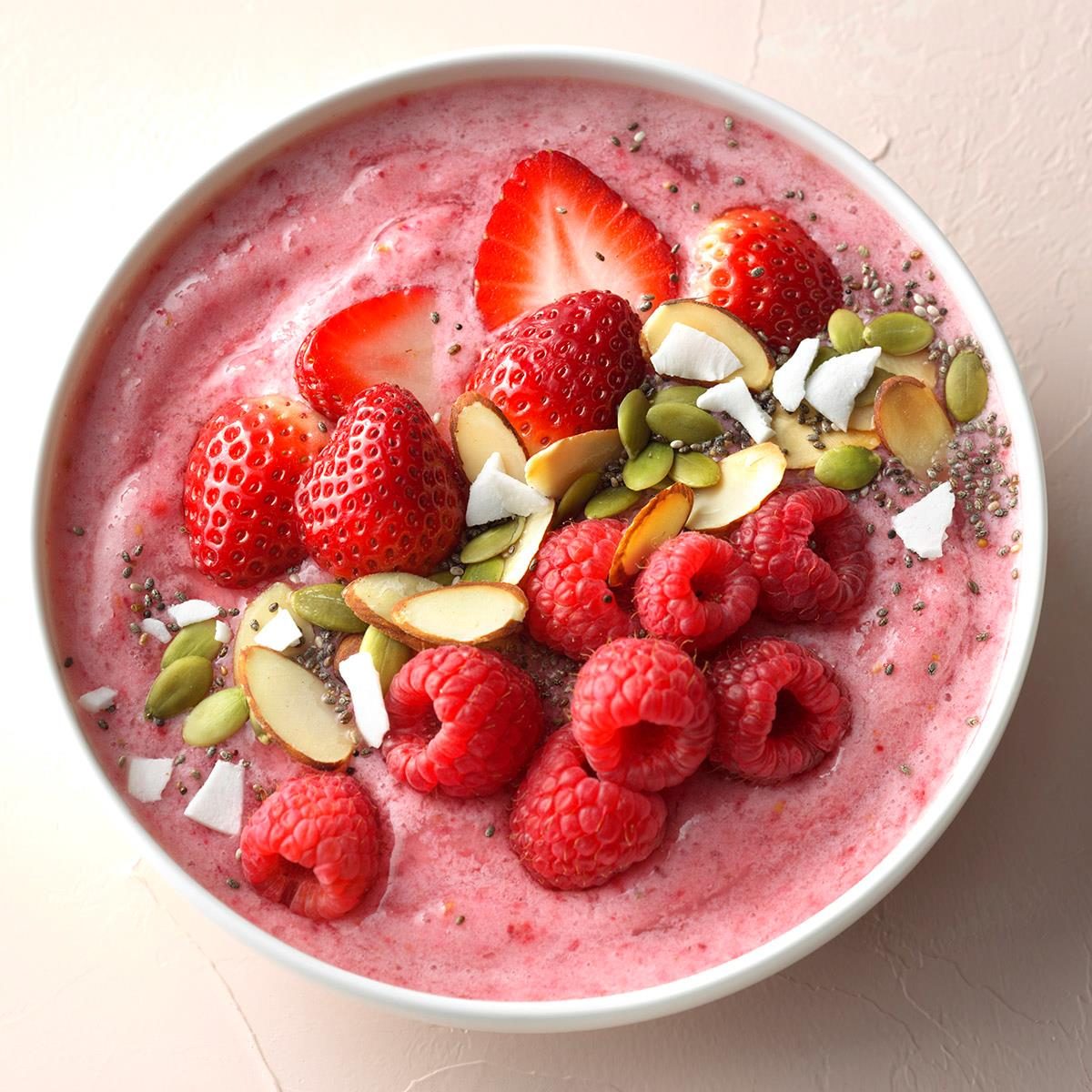 Berry Smoothie Bowl Exps Jmz18 224489 B03 08 5b 26