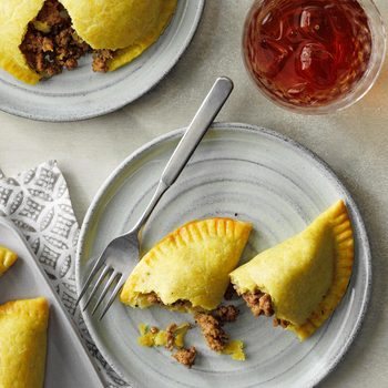 Jamaican Beef Patties Exps Rc20 252533 E08 26 4b 6