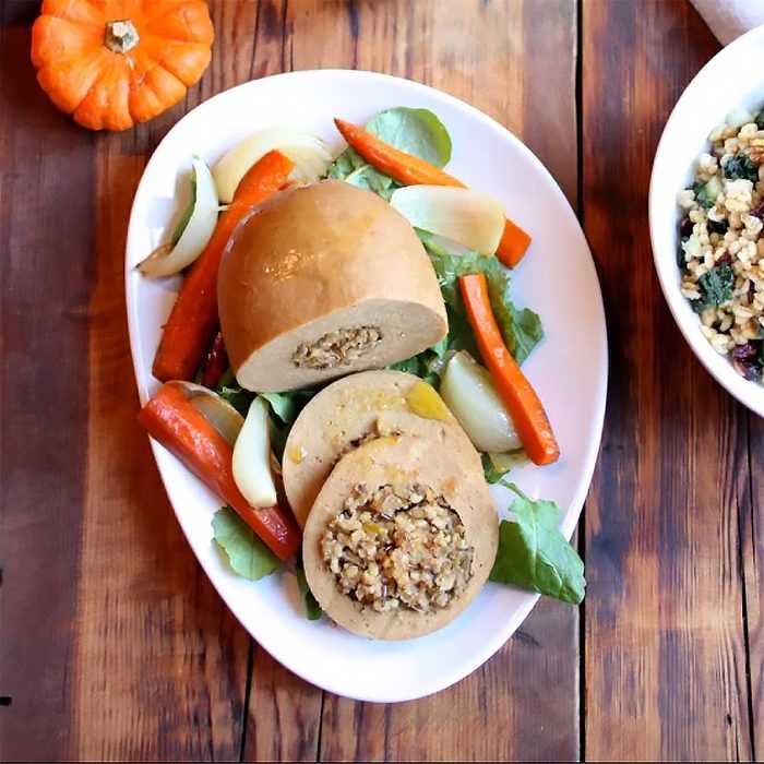 Tofurky Roast for a Vegetarian Thanksgiving dish