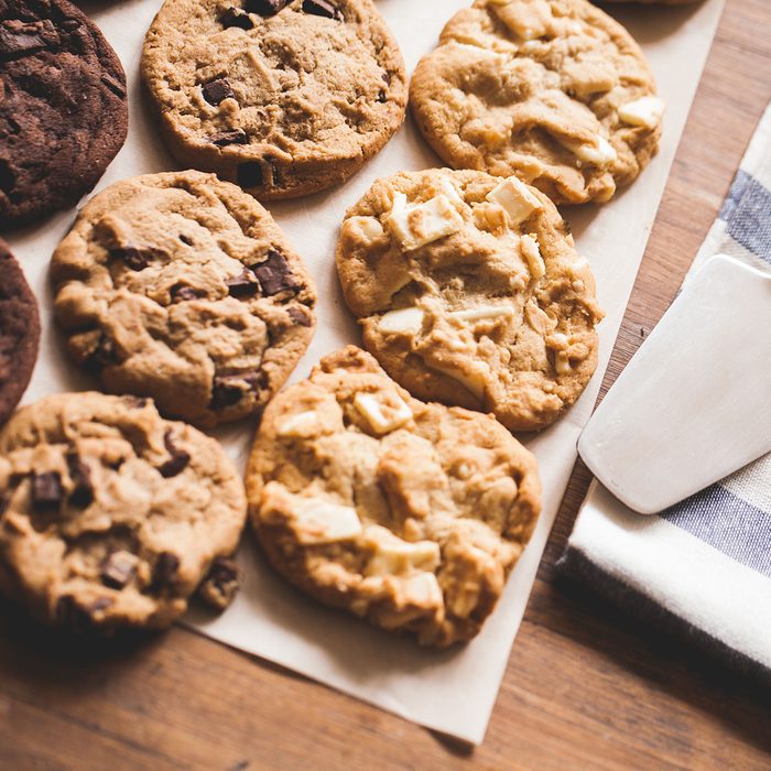 Baking cookies