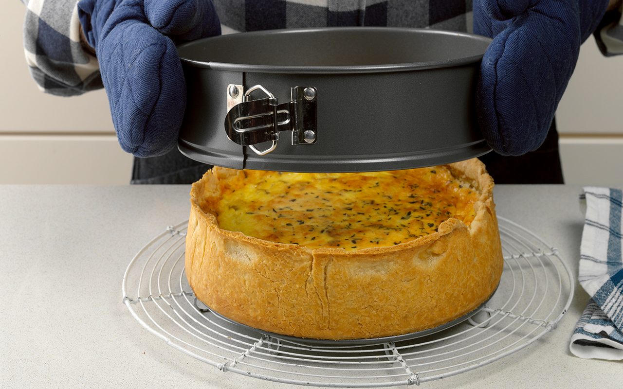 Cool on a wire rack how to make quiche lorraine