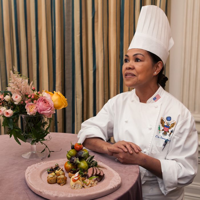 White House Executive Chef Cristeta "Cris" Comerford, speaks to press, showing a sample of the dinner that will be served at the Italy State Dinner, during a press preview in the State Dining Room of the White House. in Washington, DC, USA, on October 17th, 2016. (Photo by Cheriss May/NurPhoto via Getty Images)