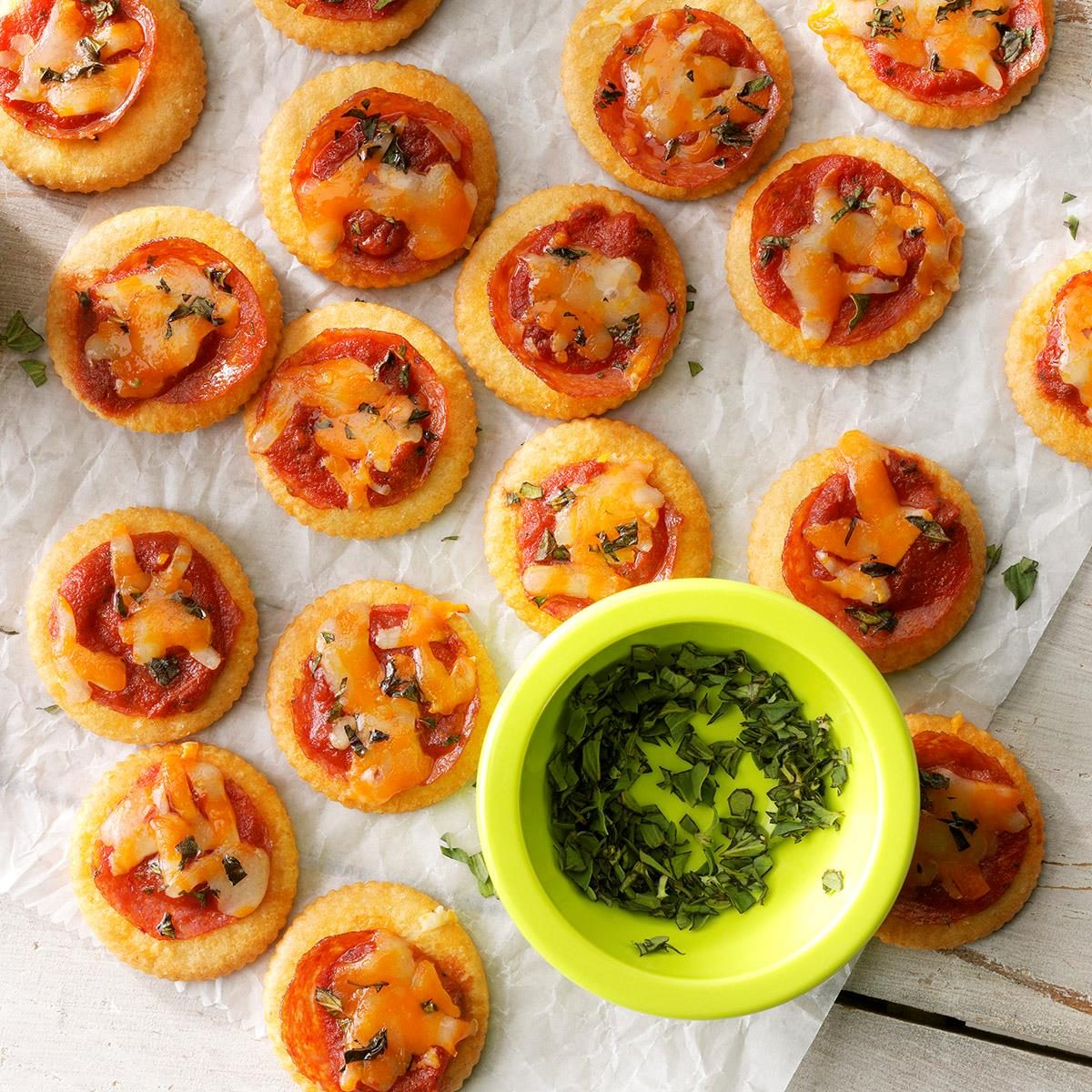 Pizza Crackers