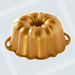 Nordic Ware Anniversary Bundt Pan