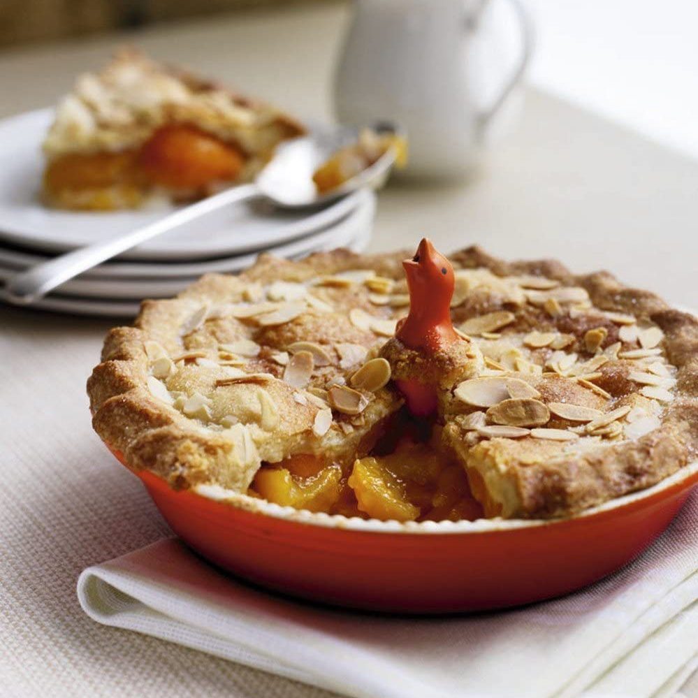 Le Creuset Stoneware Pie Bird Ecomm Via Amazon.com