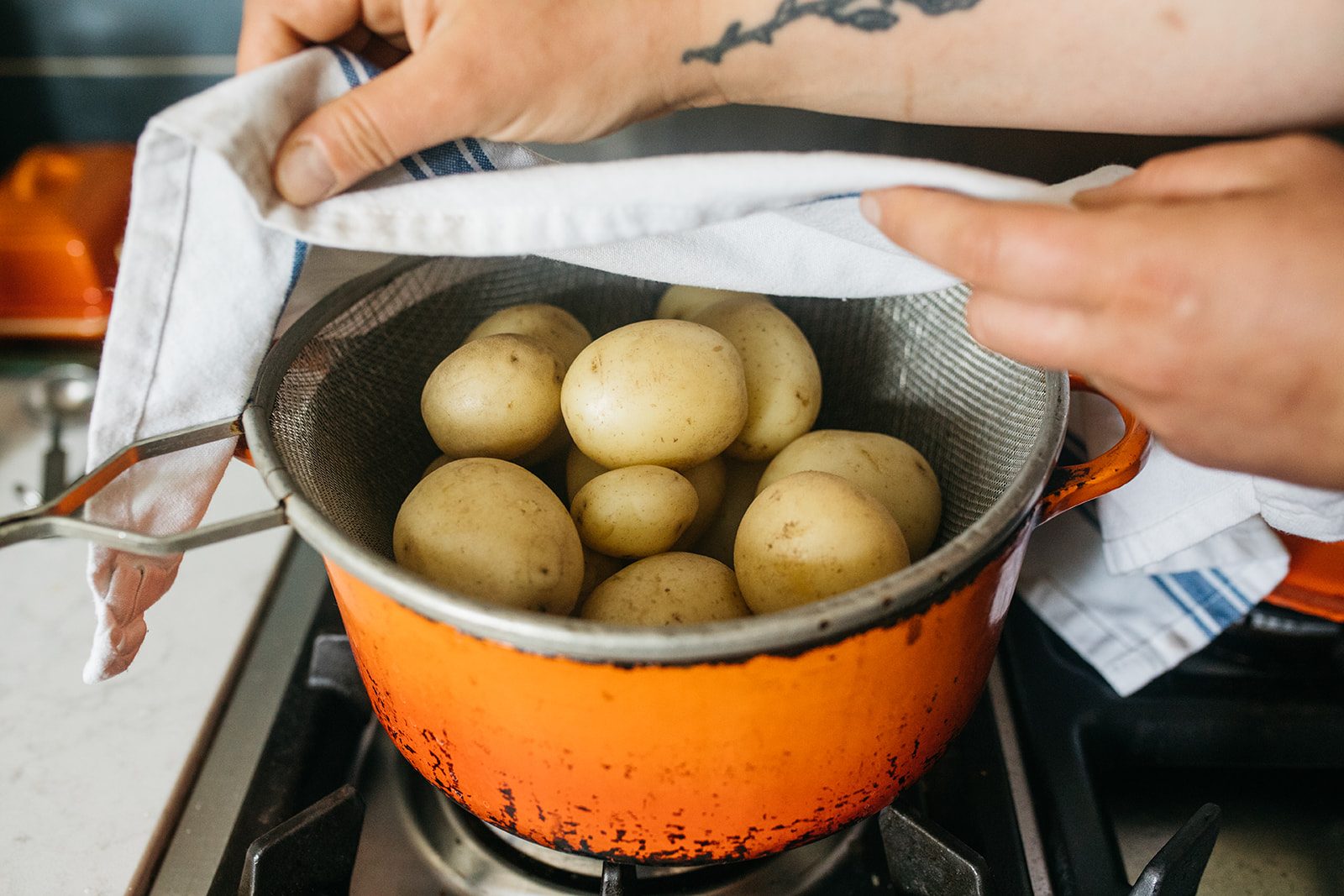 cook potatoes 