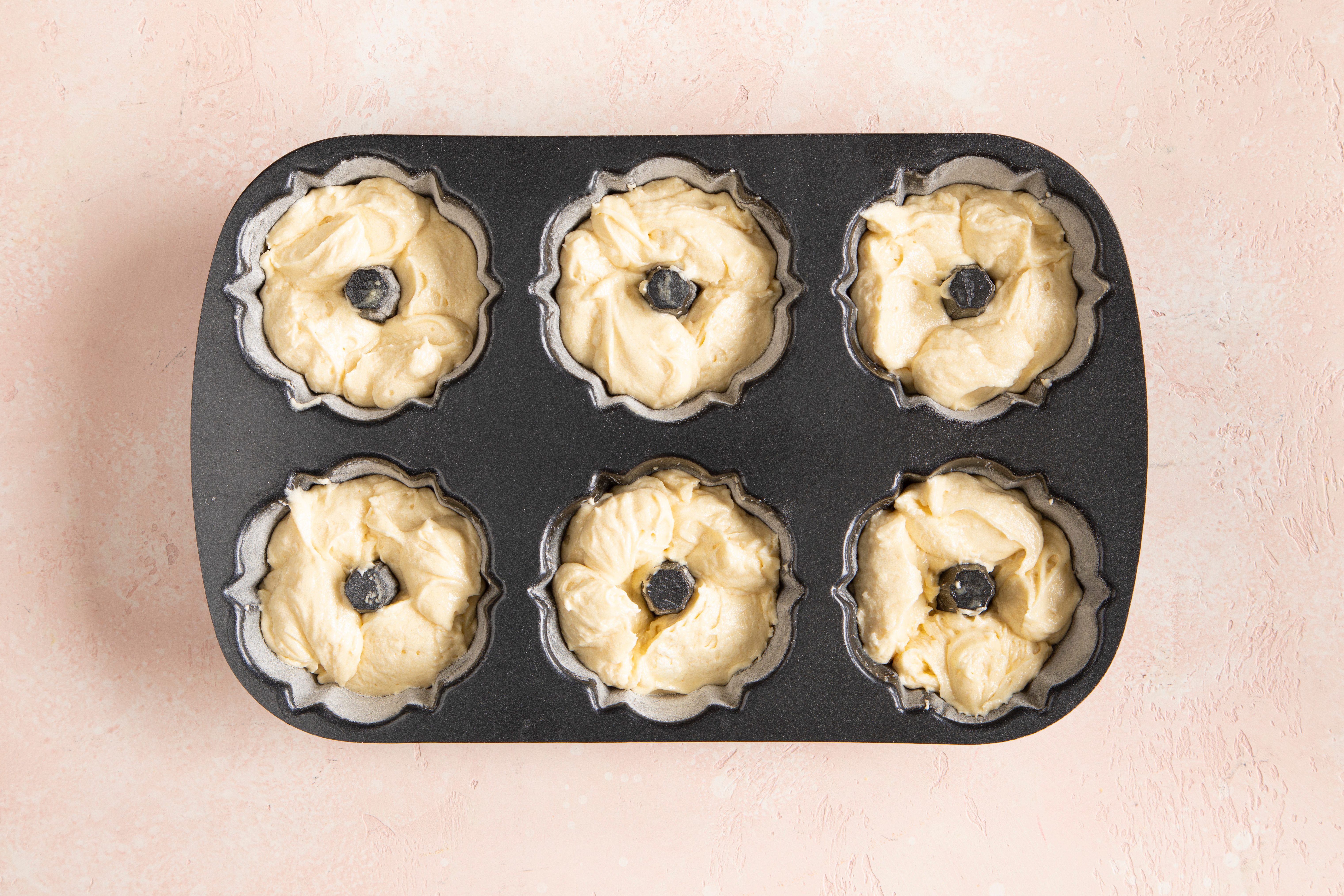 bundt cakes in baking molds