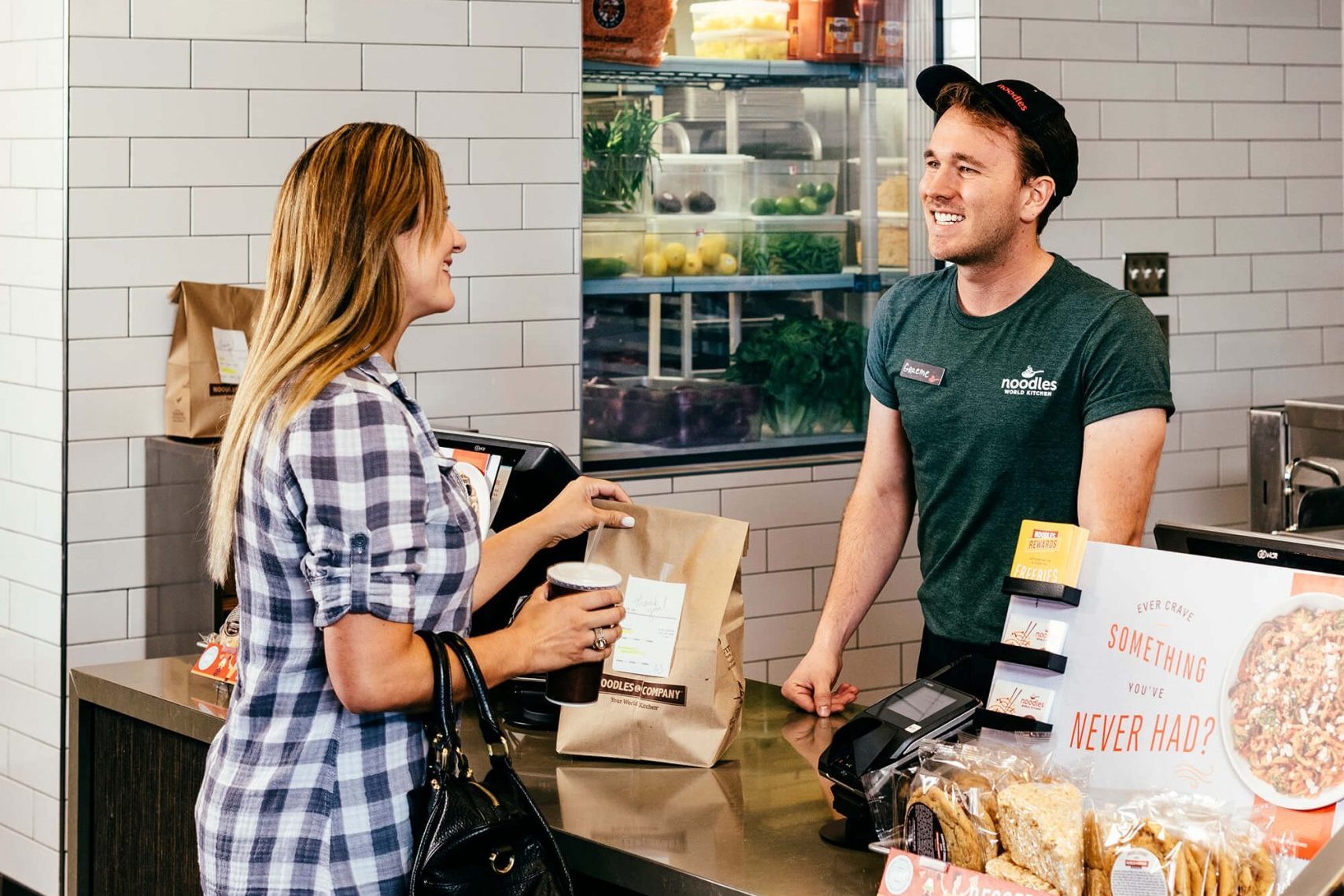 Noodles Kitchen Restaurant Lifestyle 022