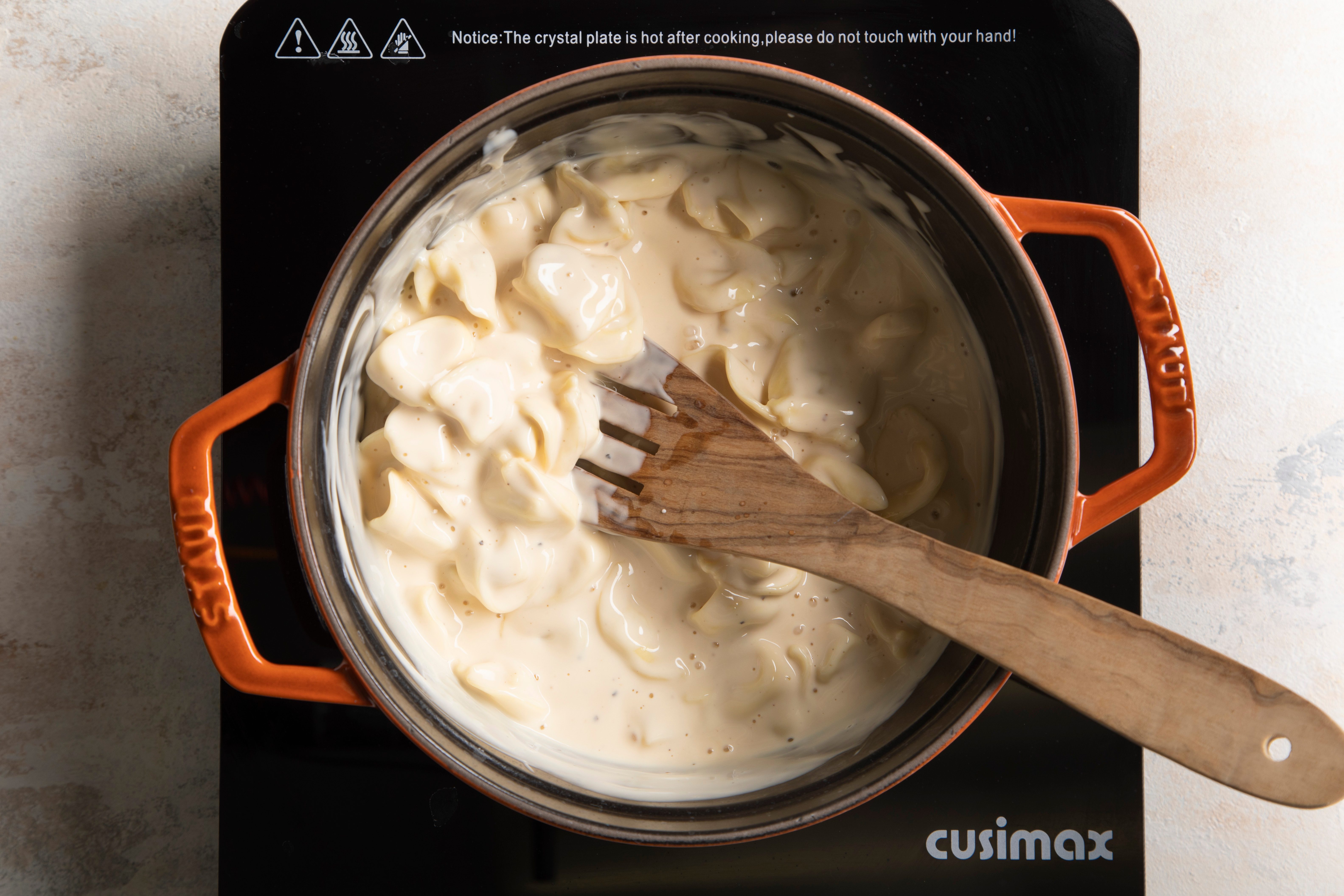 tortellini in alfredo sauce