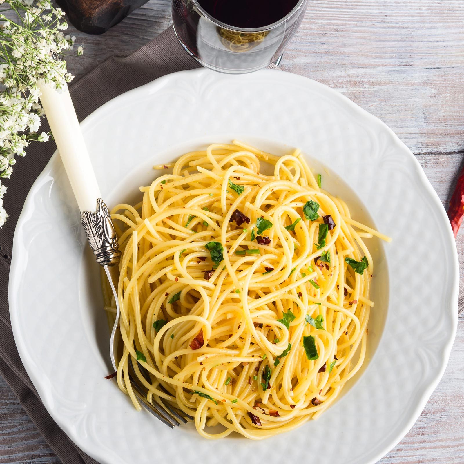 The Most Popular Recipe of the Year Is Full of Garlicky Flavor and We’re Here for It