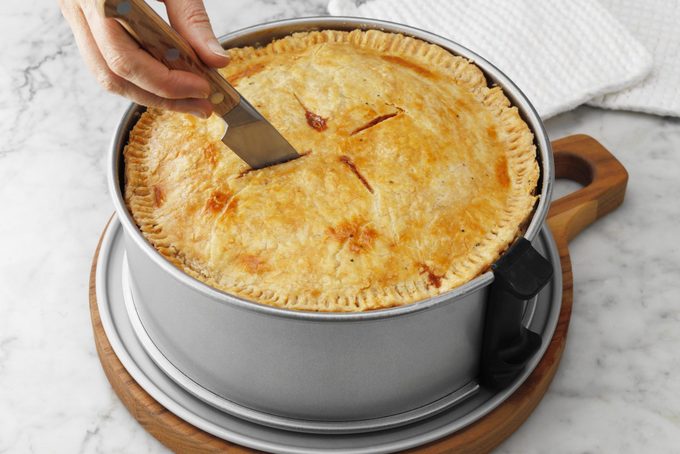 Pizza Rustica; Easter Pie Knife Tesr