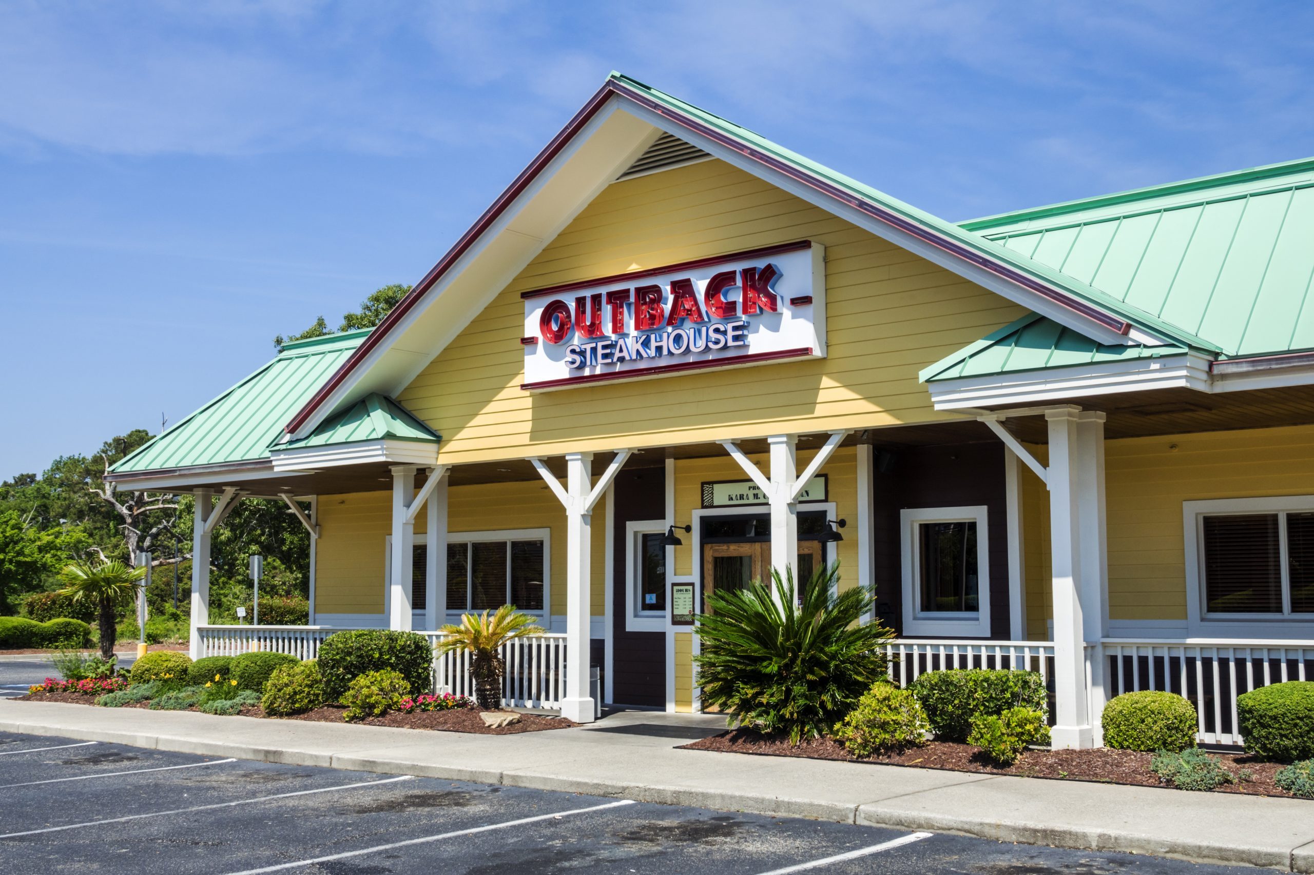 South Carolina, Myrtle Beach, Outback Steakhouse, empty parking lot