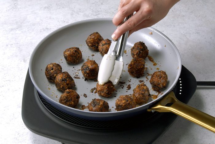 cook vegan meatballs