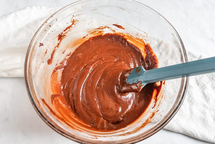 Mix Wet Ingredients For Pecan Pie Brownies Molly Allen For Toh