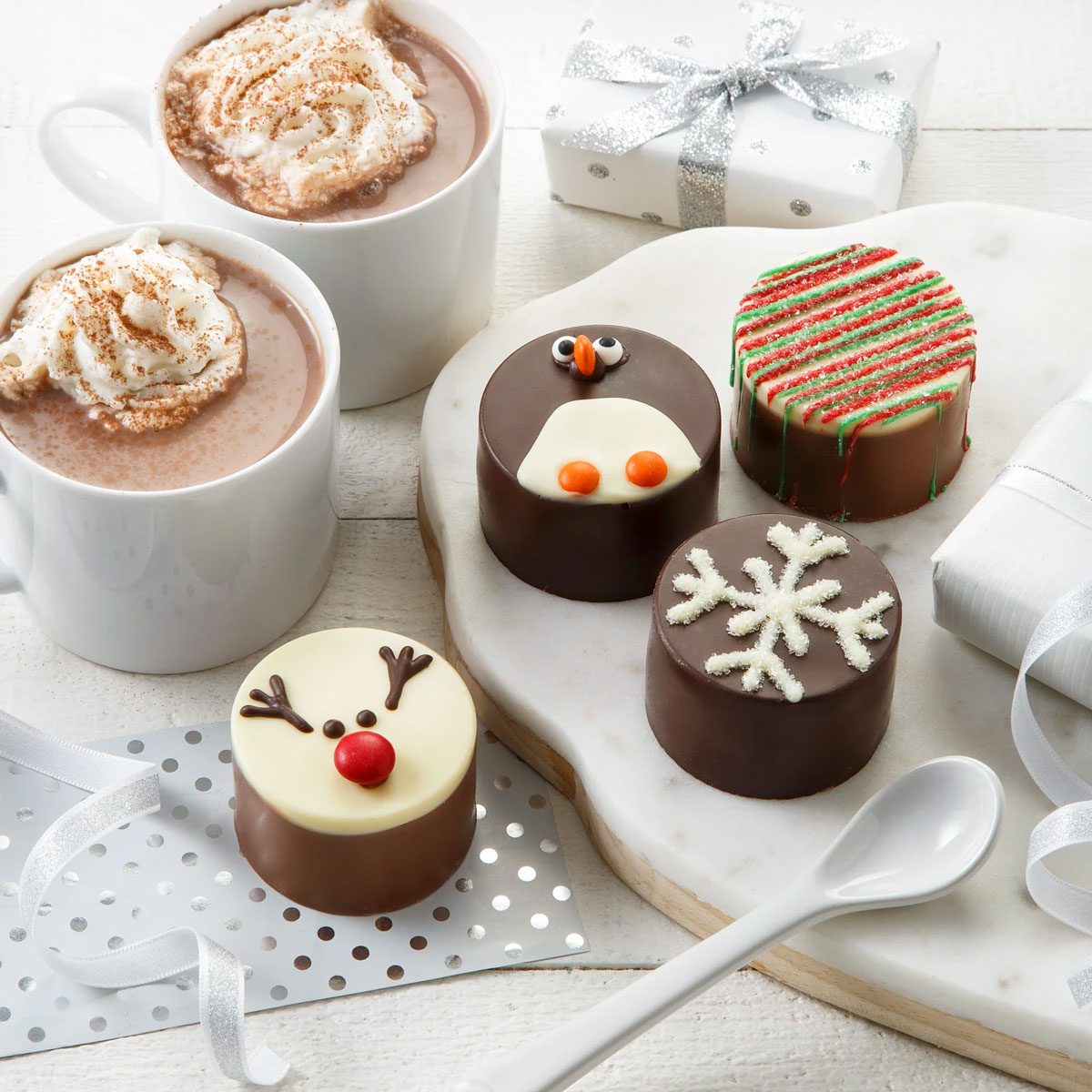  Mrs Fields Holiday 4 Cocoa Bombs Penguin Snowflake Reindeer & Drizzle