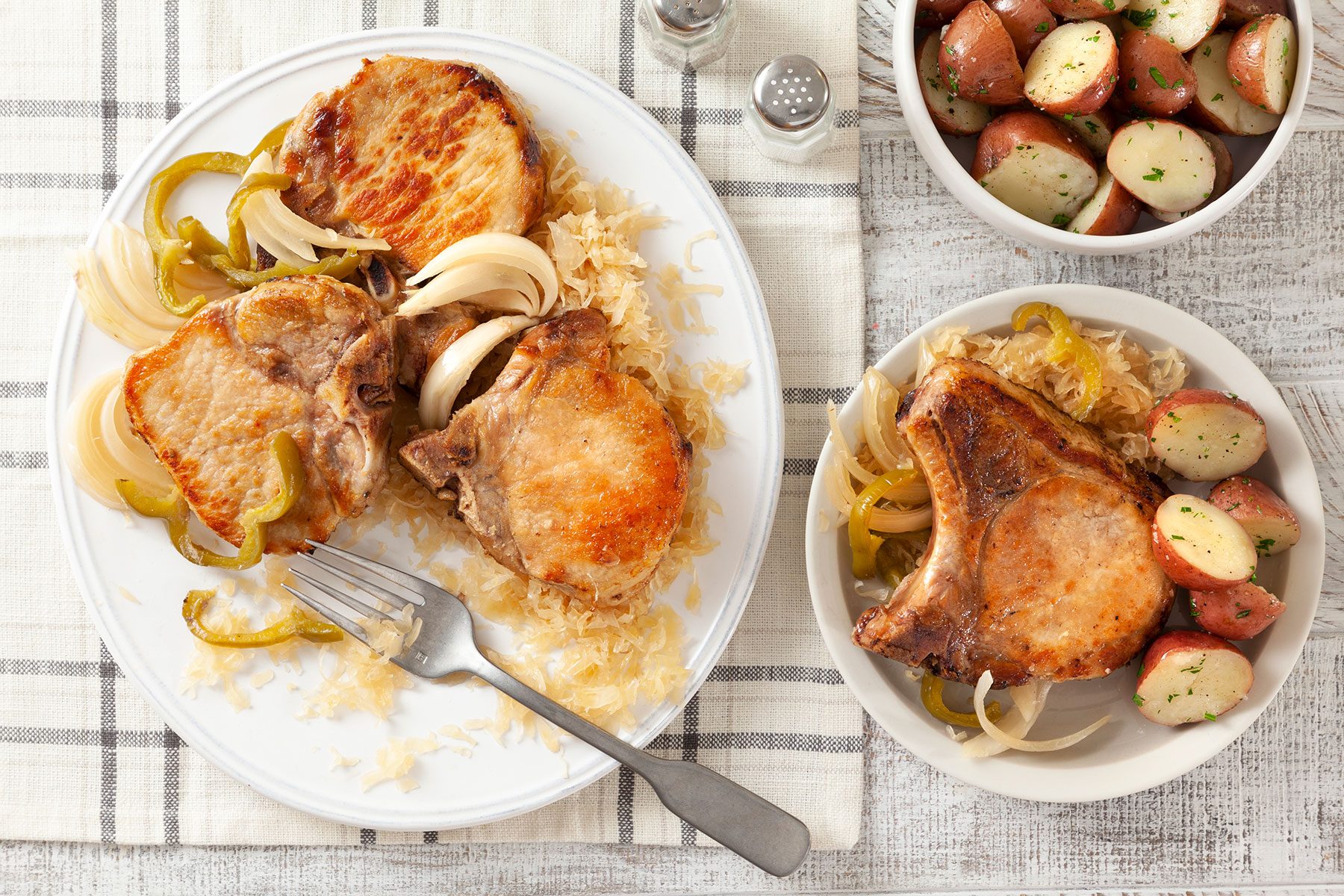 Pork Chops And Sauerkraut 