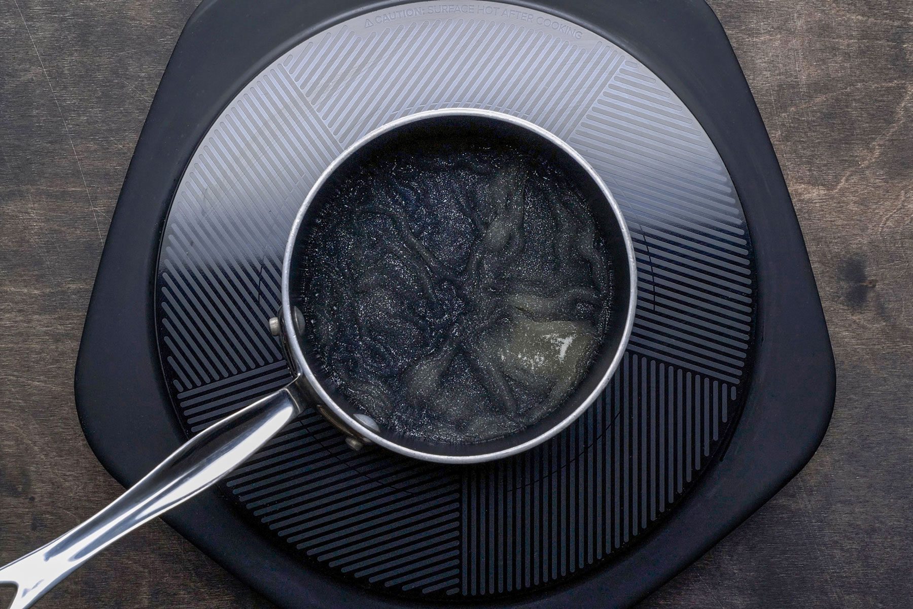 Gelating in a small saucepan