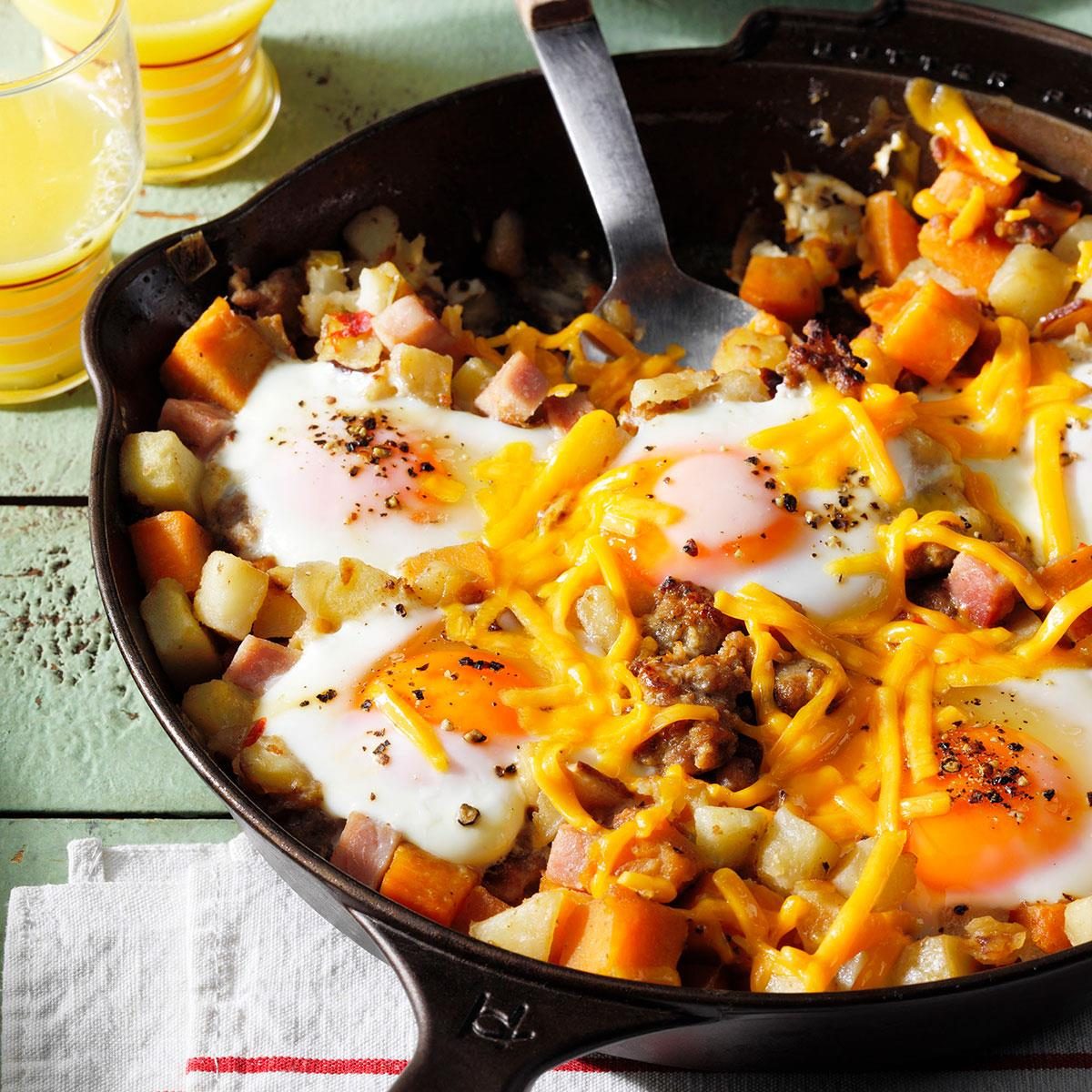 Grilled Loaded Breakfast Skillet Exps Rc23 274872 P2 Md 12 05 7b