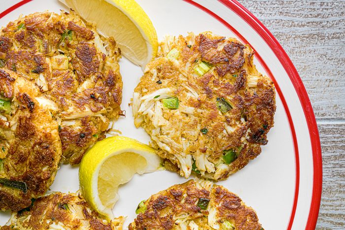 Classic Crab Cakes Tohvp24 10830 Mf 04 10 1