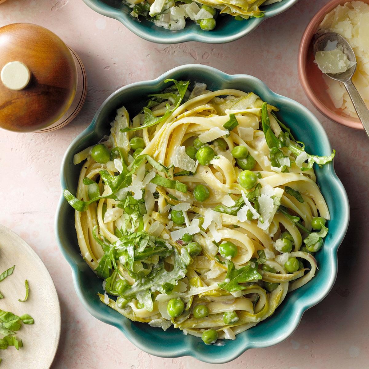 Creamy Lemon Pasta Primavera Exps Rc24 273934 P2 Md 03 12 3b