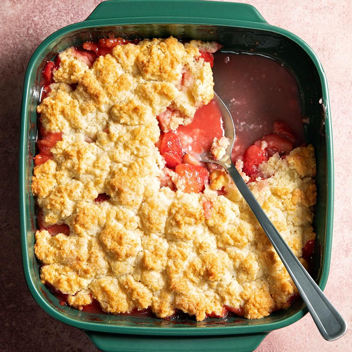 Easy Strawberry Cobbler Exps Ft24 186770 St 0410 1