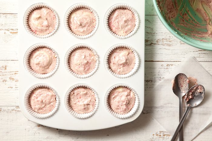 A cupcakes in a baking dish