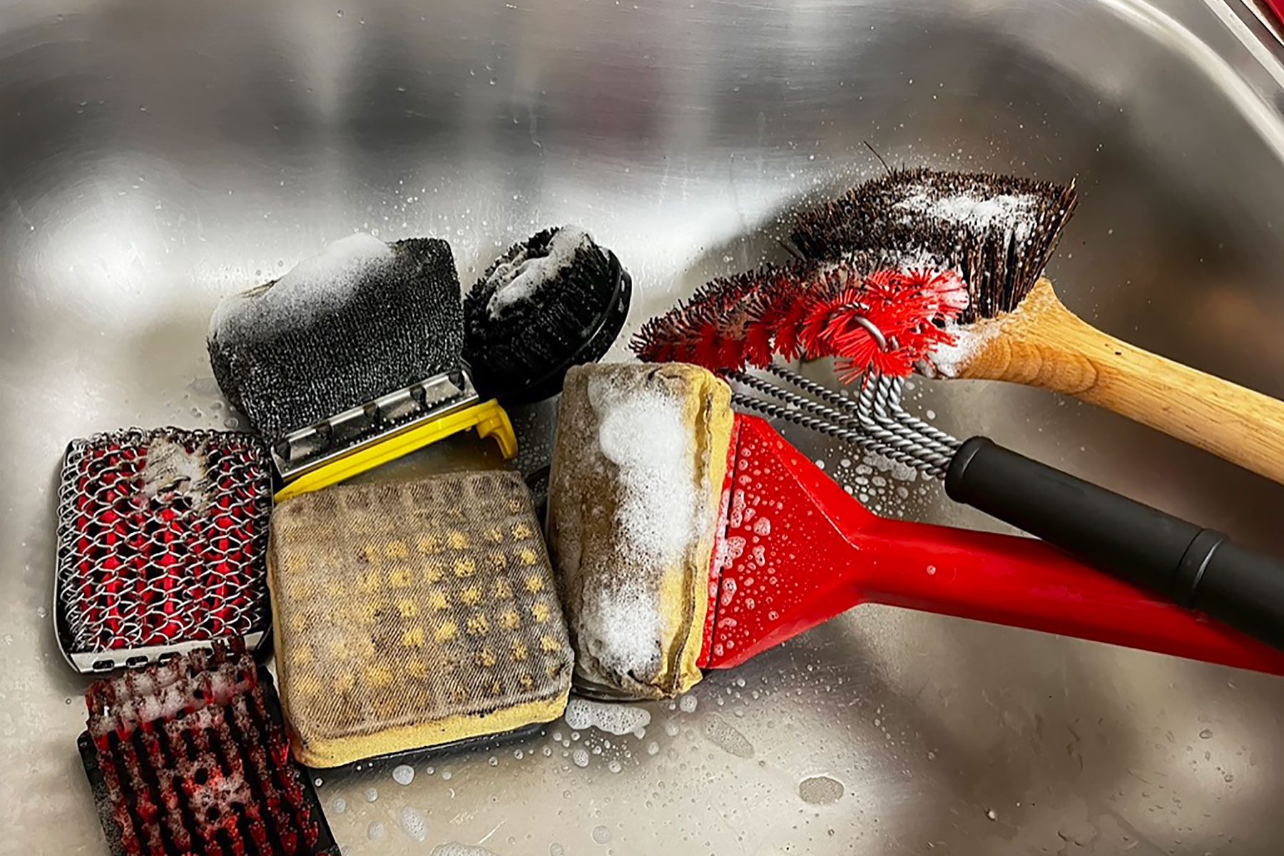 Toha24 Group Washing Annamarie Higley 01 Yvedit Ft