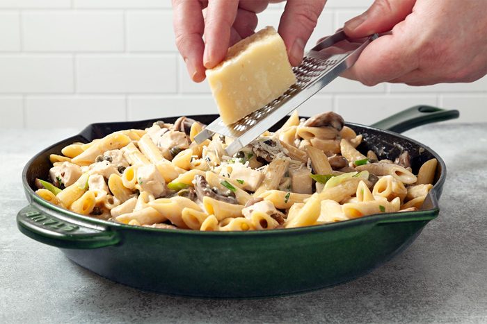 Creamy Chicken And Pasta Ft24 26216 Jr 0315 2