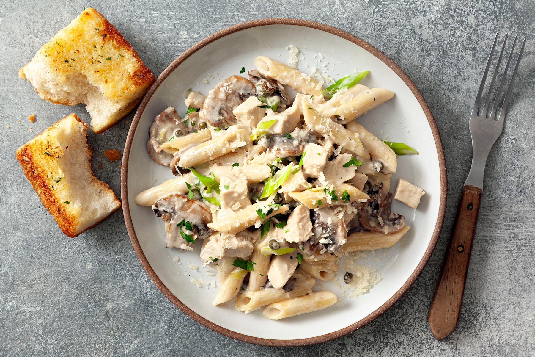 Creamy Chicken And Pasta Ft24 26216 Jr 0315 3