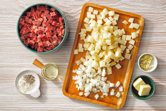 Easy Corned Beef Hash Tohcom24 275962 P2 Md 05 02 1b