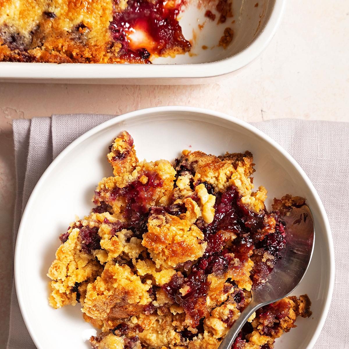 Blackberry Dump Cake Exps Ft24 276946 St 0604 1
