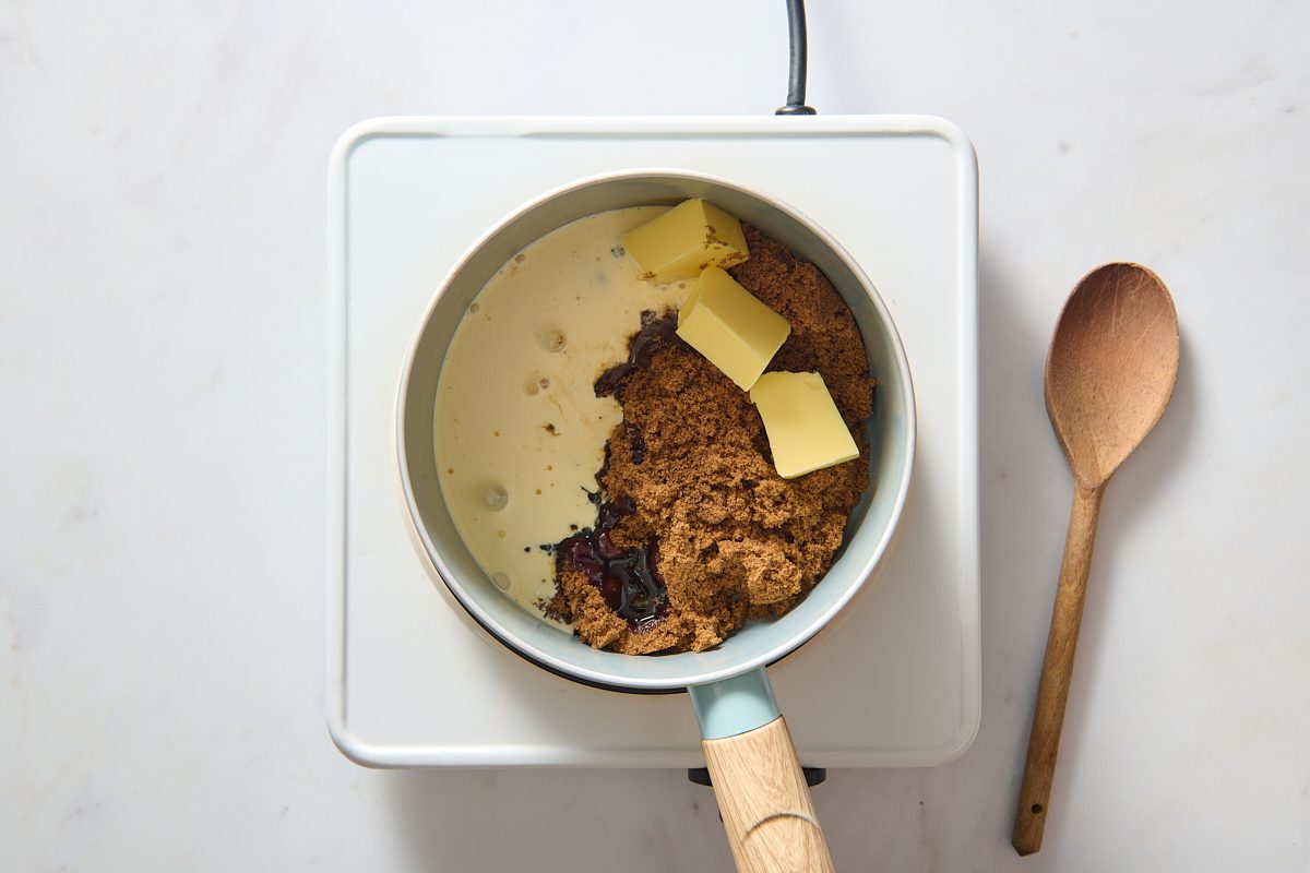 All of the ingredients combined in a saucepan