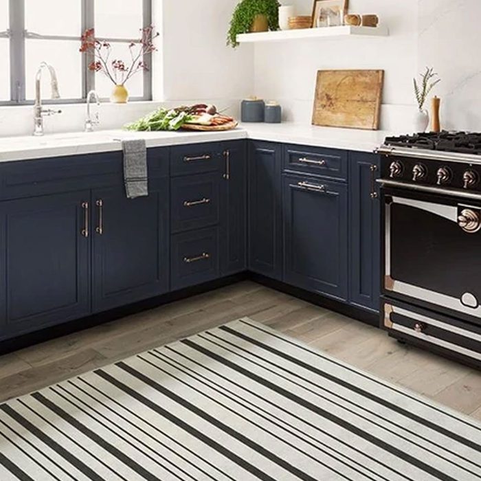 Washable Black And White Rug