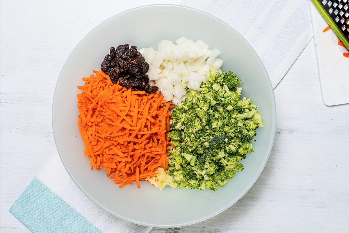 Broccoli Carrot Salad Tohd24 11560 Orlycatz 2