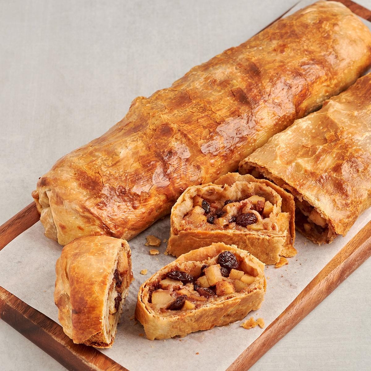 German Apple Strudel Exps Tohd24 166734 Christinema 15