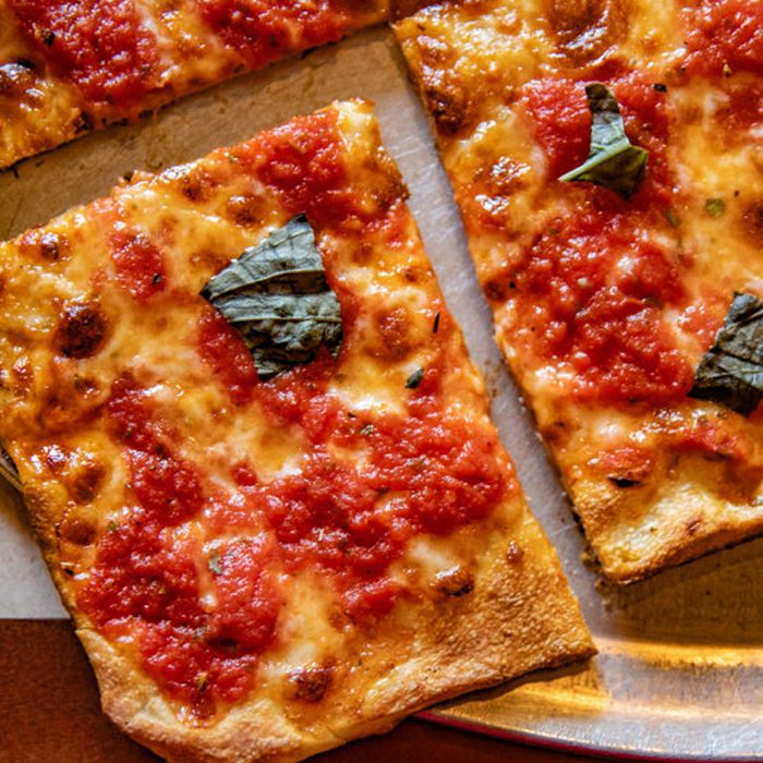 Grandma Pizza Gettyimages 1336744398