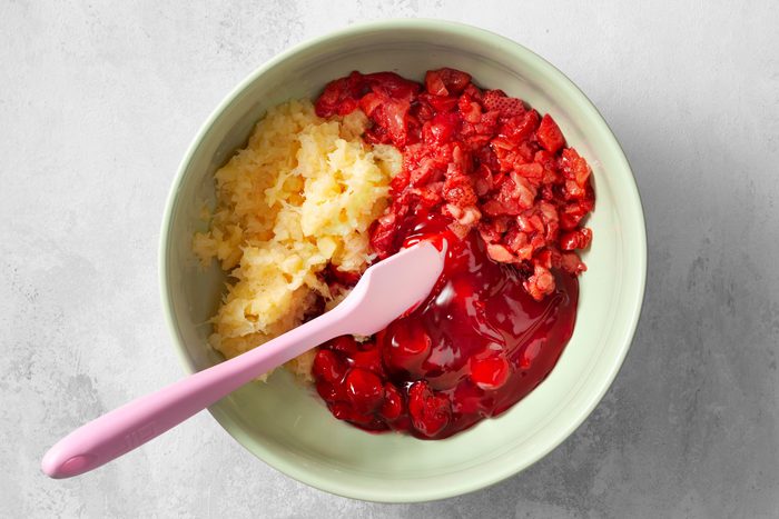 In a large bowl, combine pineapple, strawberry pie filling, and chopped strawberries.