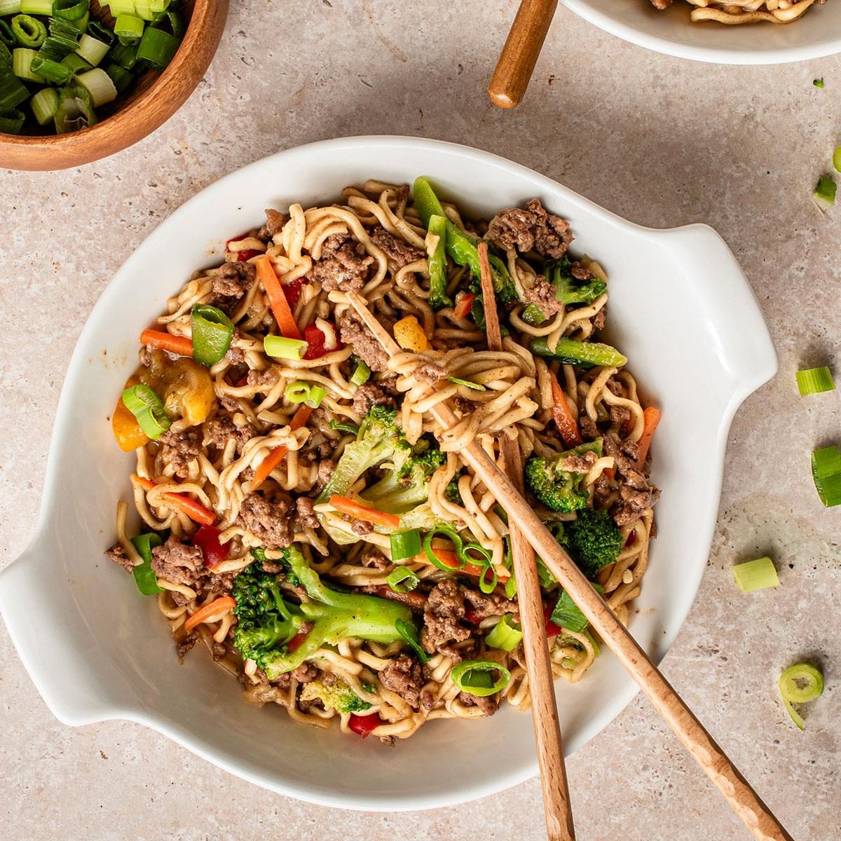 Asian Beef And Noodles Exps Tohd24 31029 Melissapatterson 9