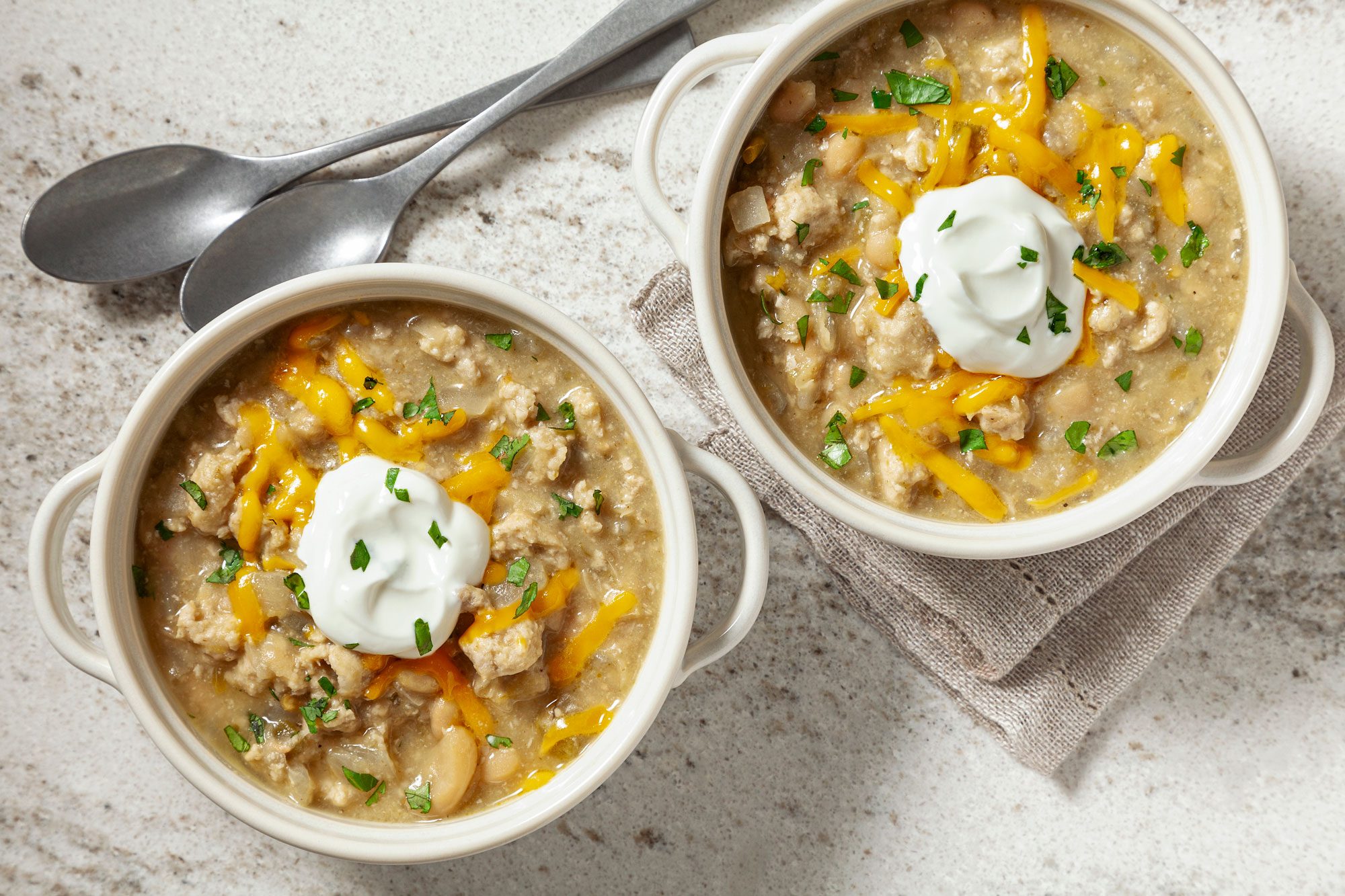 Easy White Chicken Chili served in bowls