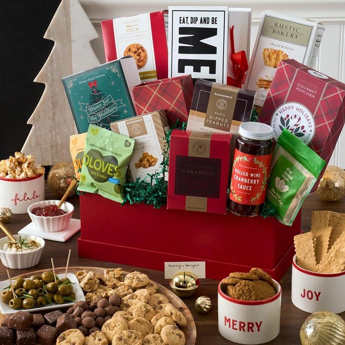 Eat, Dip & Be Merry Ecomm Via Gourmetgiftbaskets.com