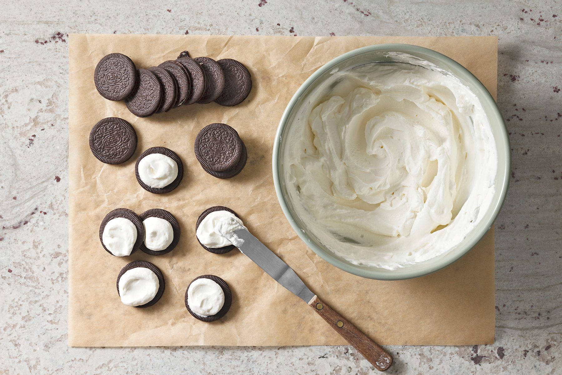 Spread heaping teaspoons on the cookies. Make 8 stacks of cookies