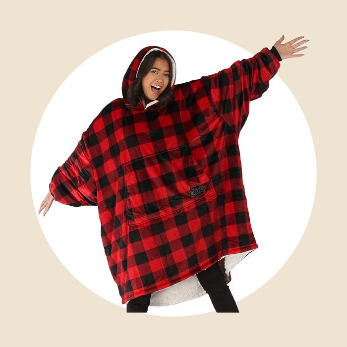 Oversized Microfiber & Sherpa Wearable Blanket