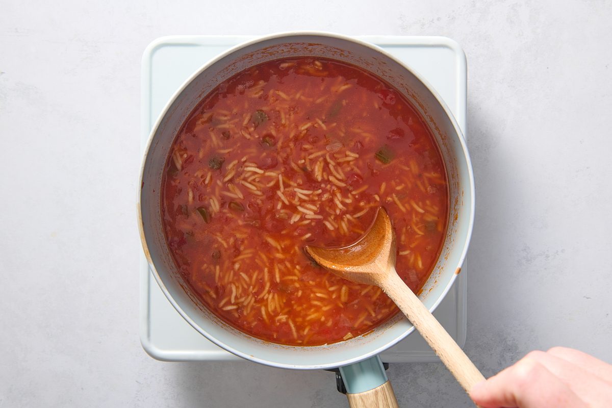 Cooking the rice and salsa together